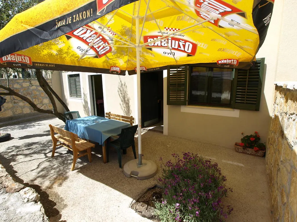 Aparthotel Vila Danica Dobropoljana